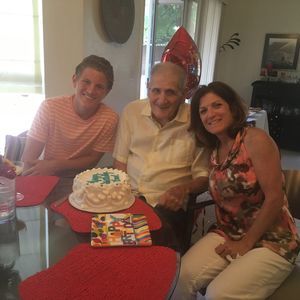 Meet your Posher, Sandy